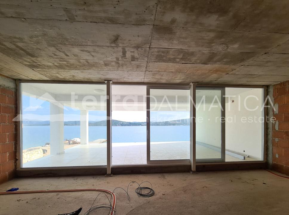 Betina Croatia Apartment for sale three bedroom apartment by the sea with a large covered