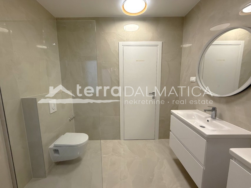 Surroundings of Rogoznica, luxury villa with infinity pool, 100 m from the sea