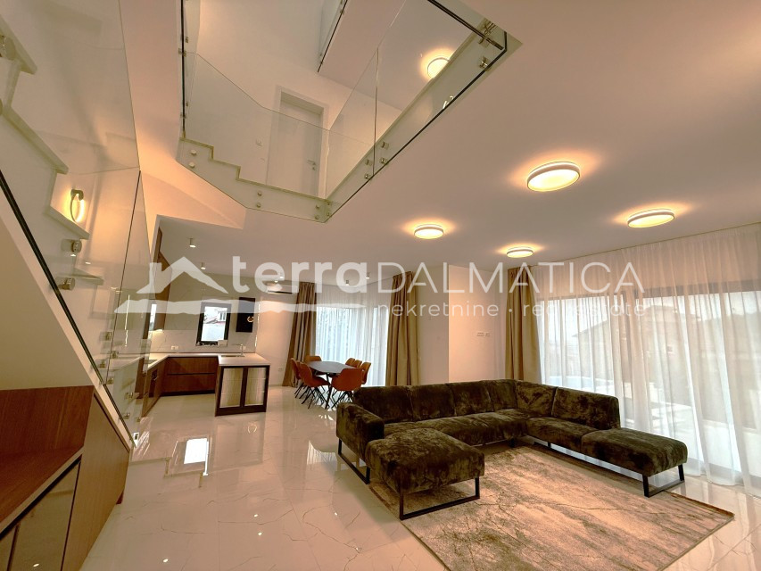 Surroundings of Rogoznica, luxury villa with infinity pool, 100 m from the sea