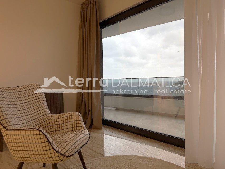 Surroundings of Rogoznica, luxury villa with infinity pool, 100 m from the sea