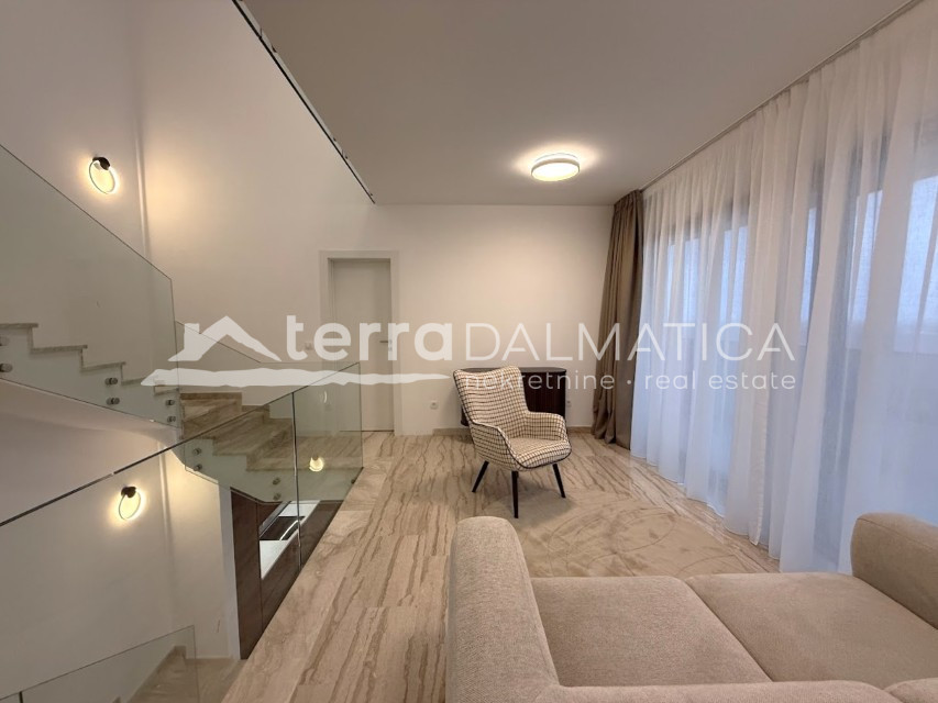 Surroundings of Rogoznica, luxury villa with infinity pool, 100 m from the sea