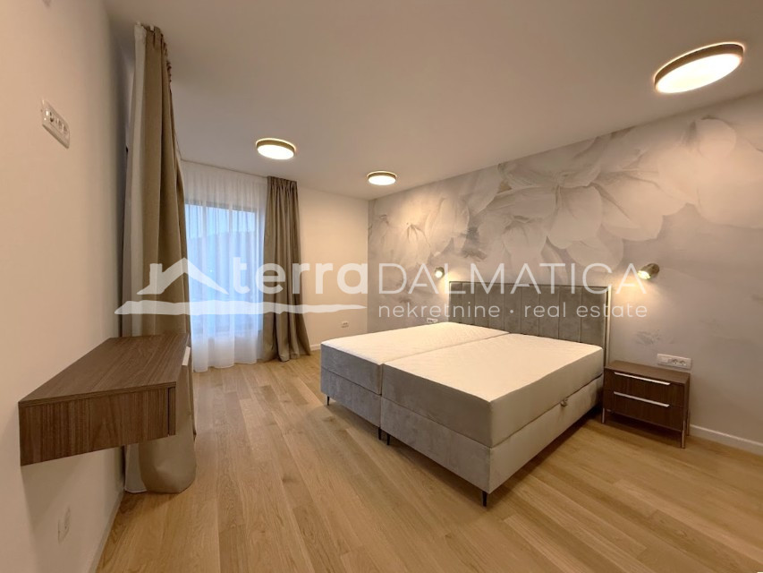 Surroundings of Rogoznica, luxury villa with infinity pool, 100 m from the sea