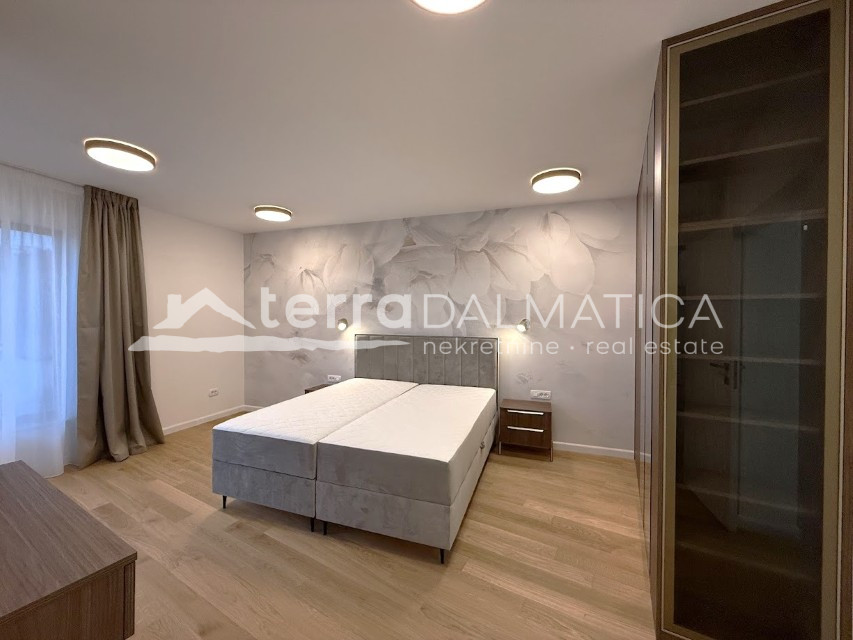 Surroundings of Rogoznica, luxury villa with infinity pool, 100 m from the sea