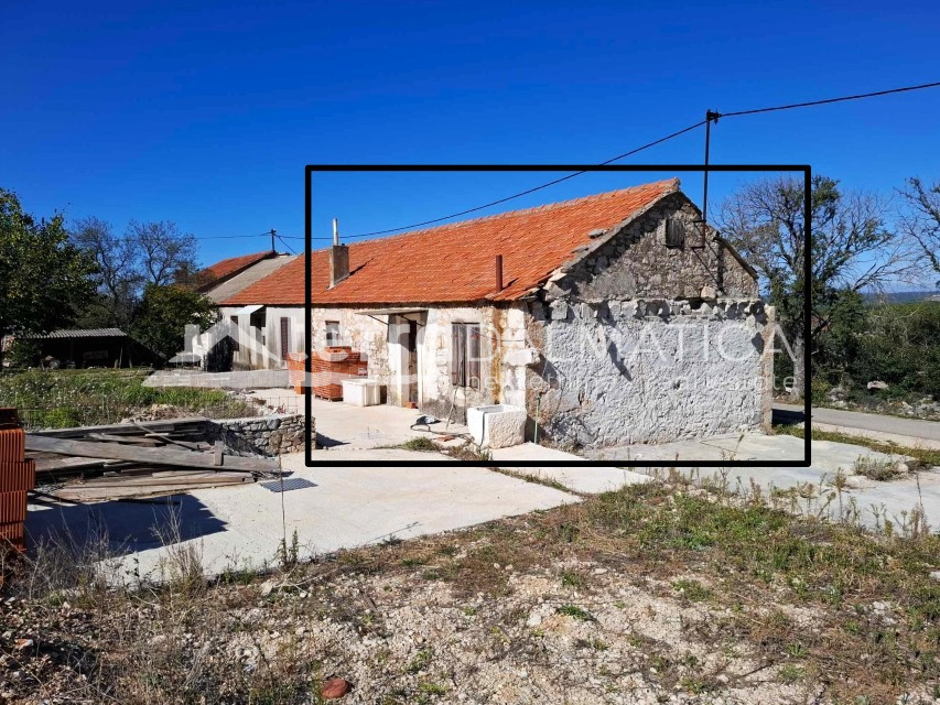 Bilice – malo mjesto velikog mira – 650 m² zemljišta