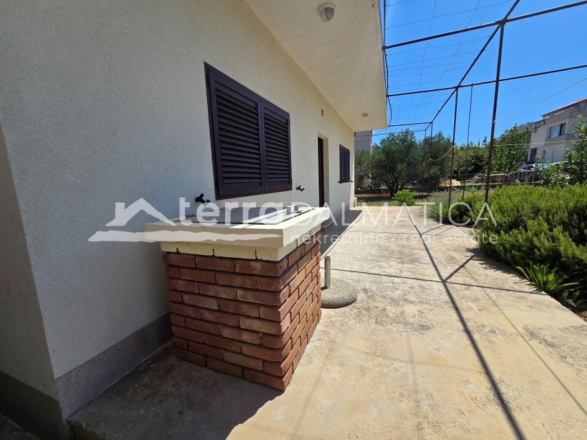 House in an ideal location on the island of Murter