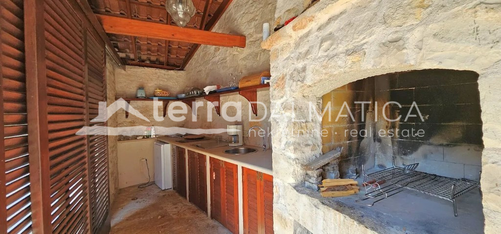 Authentisches Steinhaus – Insel Brač