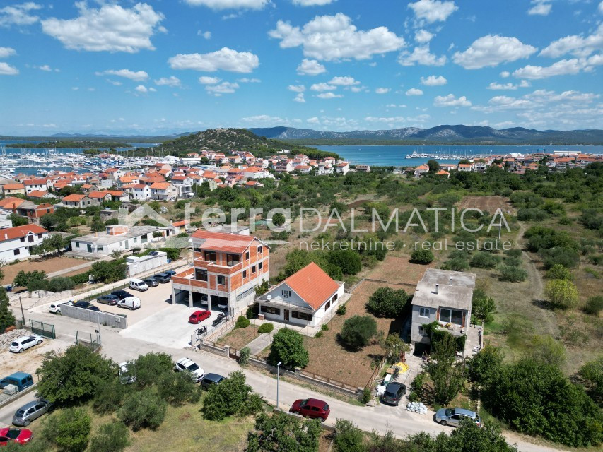 House in an ideal location on the island of Murter