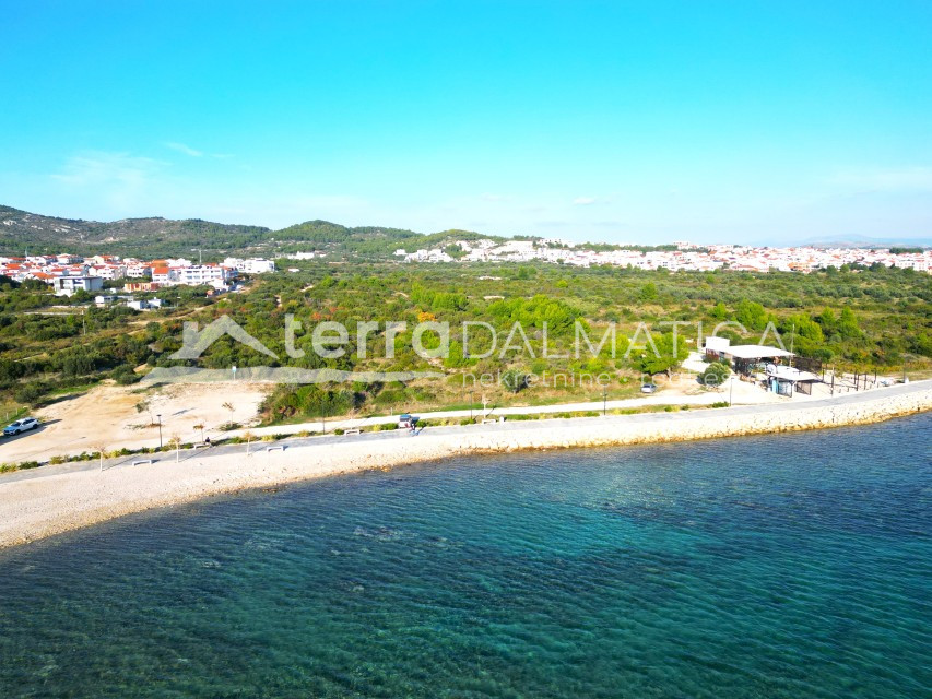 Exclusive opportunity: 29,000 m² land for the construction of a tourist resort – Tribunj