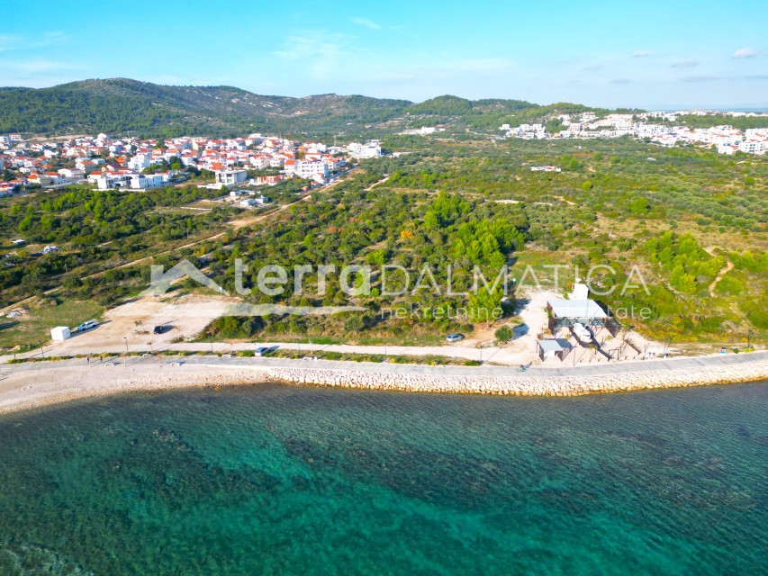 Exclusive opportunity: 29,000 m² land for the construction of a tourist resort – Tribunj