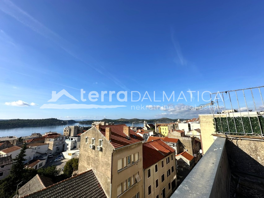 Apartment in the center of Šibenik with a beautiful view of the sea
