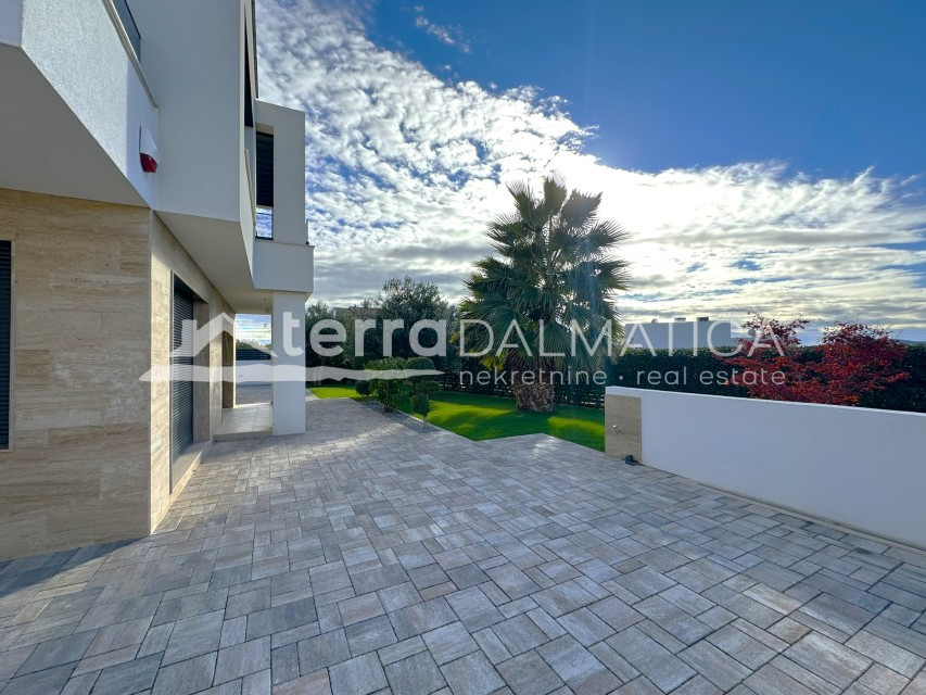 Luxury villa with pool in Vodice