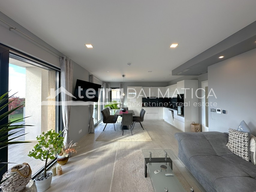 Luxury villa with pool in Vodice