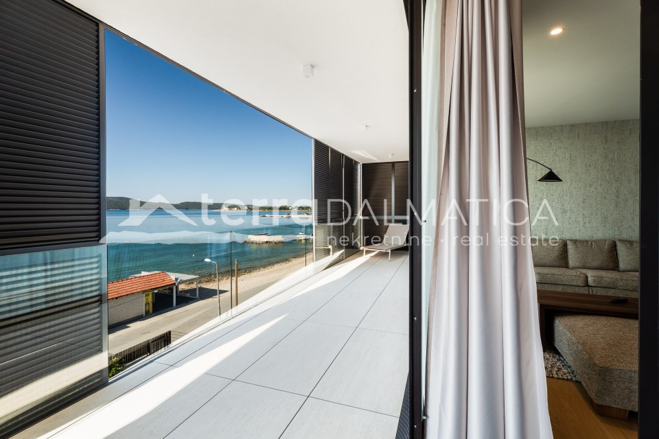 Exclusive villa first row to the sea – luxury living on the Adriatic