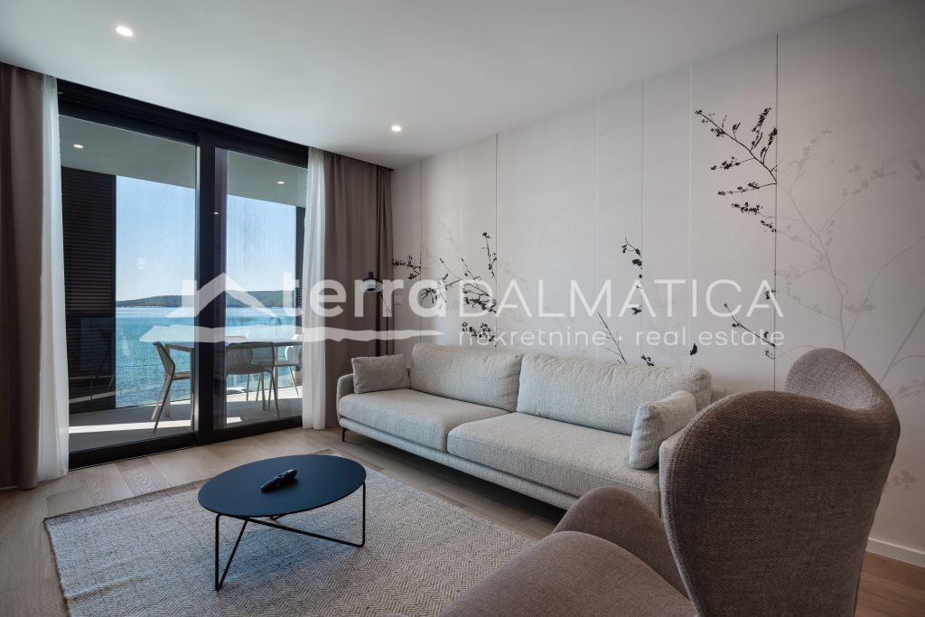 Exclusive villa first row to the sea – luxury living on the Adriatic