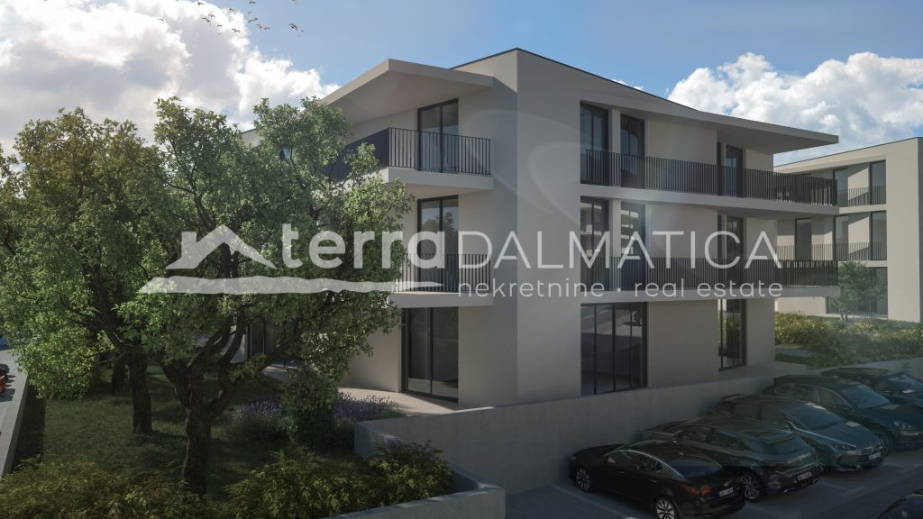 Comfortable apartment on the second floor with terrace – Vodice