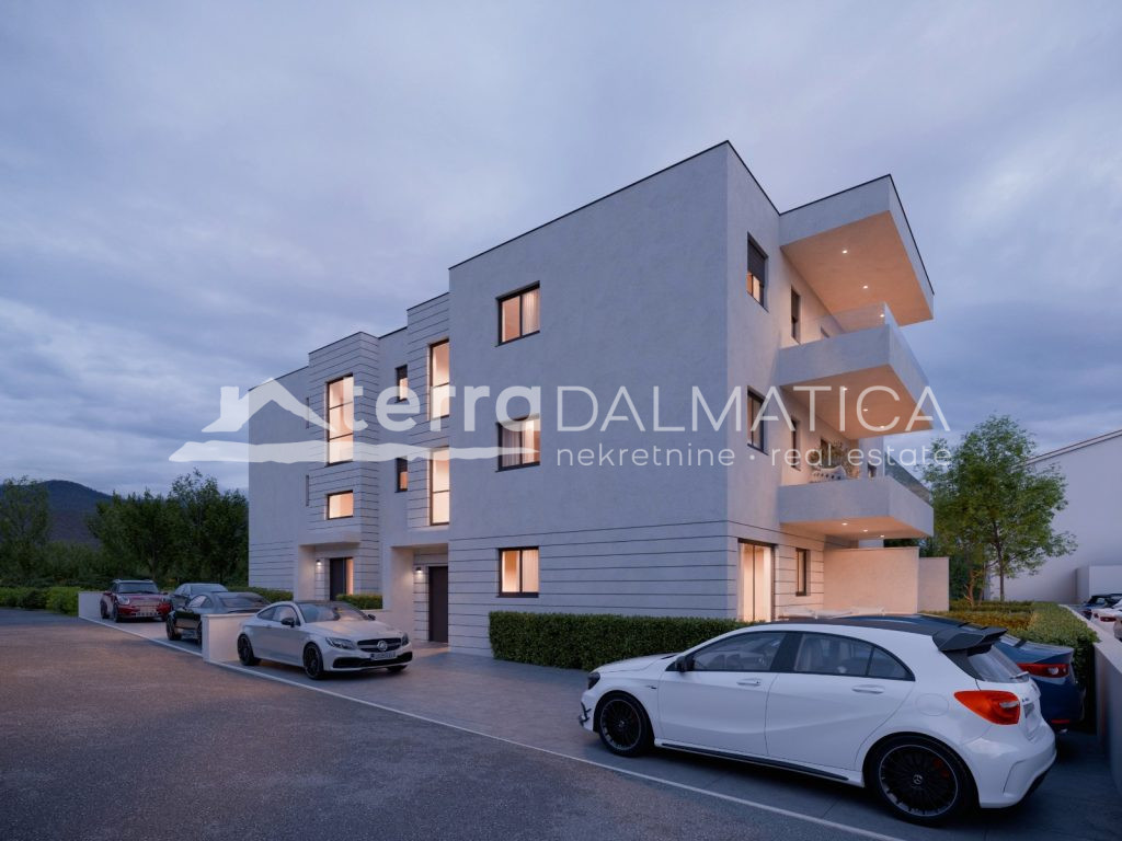 Moderne Zweizimmerwohnung im ersten Stock mit geräumiger Terrasse – Brodarica bei Šibenik