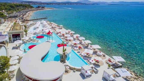 5fdbb8a6d1f8a861641861-jpg