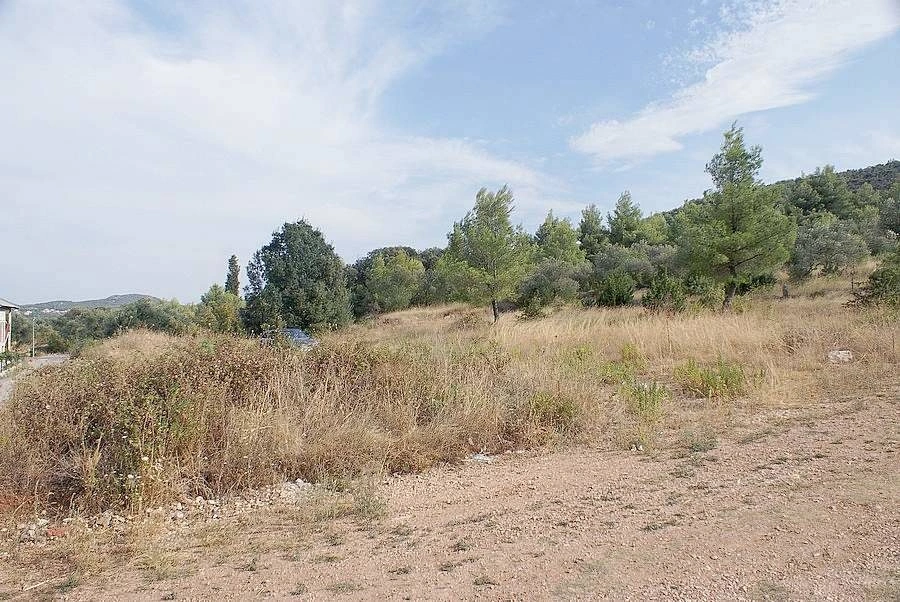 Attraktives Baugrundstück in Bilice-Stubalj zum Verkauf in der Nähe von Šibenik