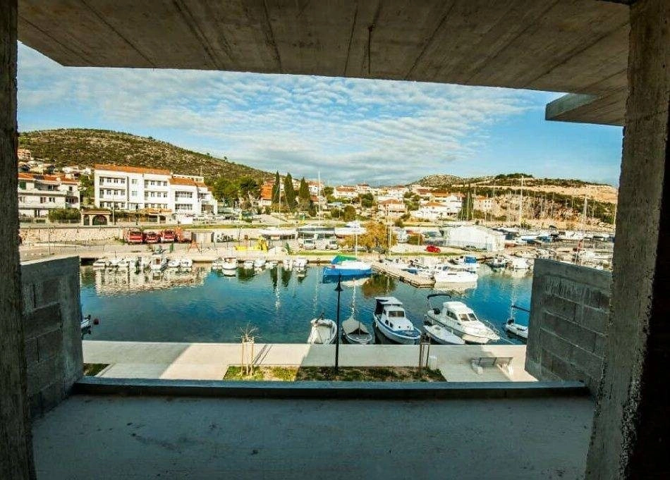 Budynek mieszkalny, Marina, Trogir, pierwszy rząd