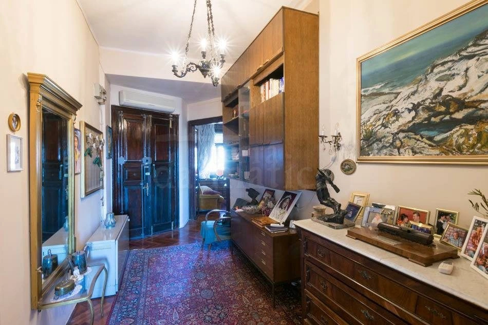 Schöne und geräumige Wohnung in Šibenik