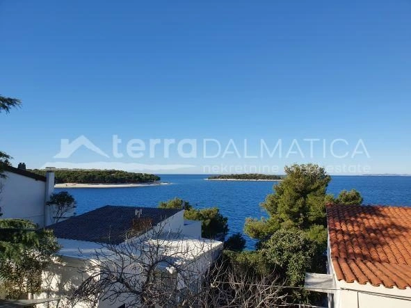 Primošten, dom apartamentowy przy morzu