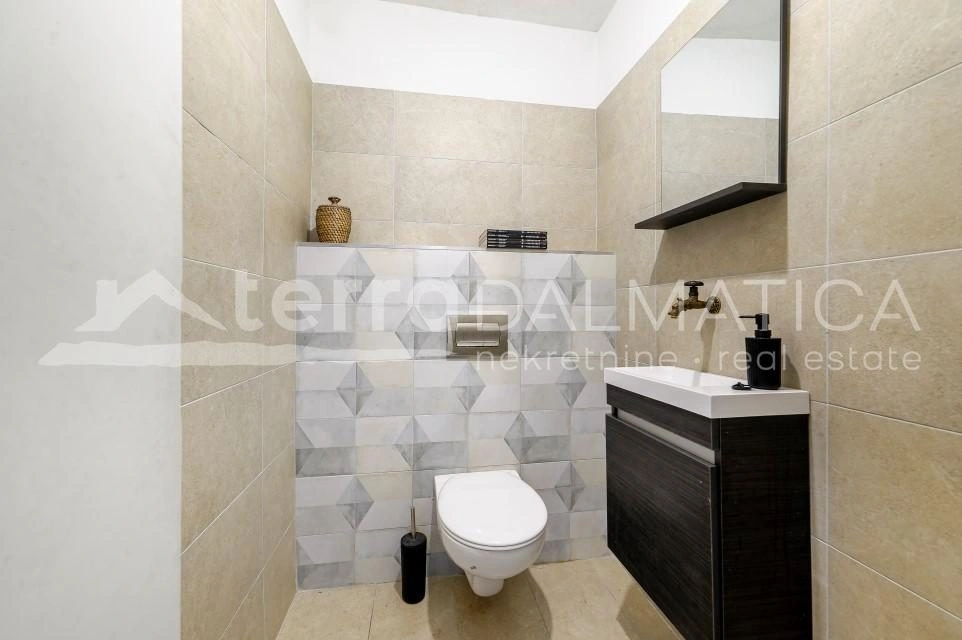 Sibenik – renovierte Wohnung mit zwei Schlafzimmern im Stadtzentrum