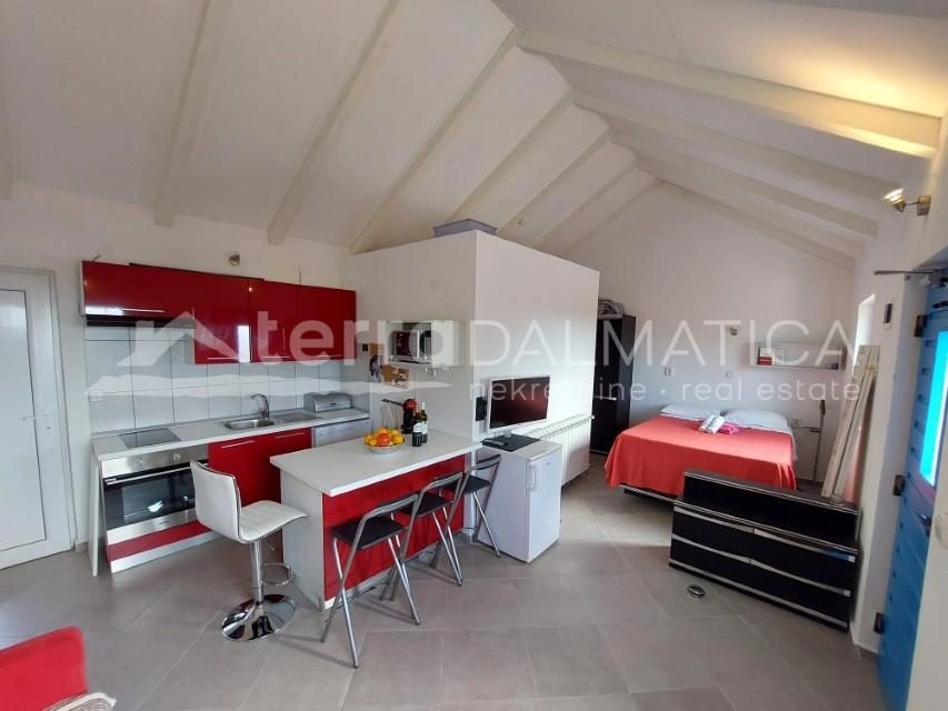 Dubravice - charmantes Landhaus mit Pool, schönem Innenhof, blauen Fensterläden