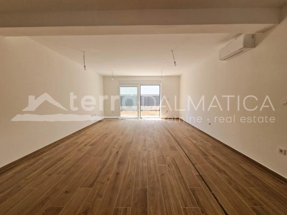 Zaboric - Wohnung im Neubau mit Terrasse und Garten