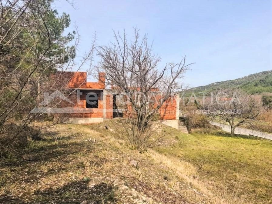 Gebiet Skradin - unfertiges Haus zu verkaufen