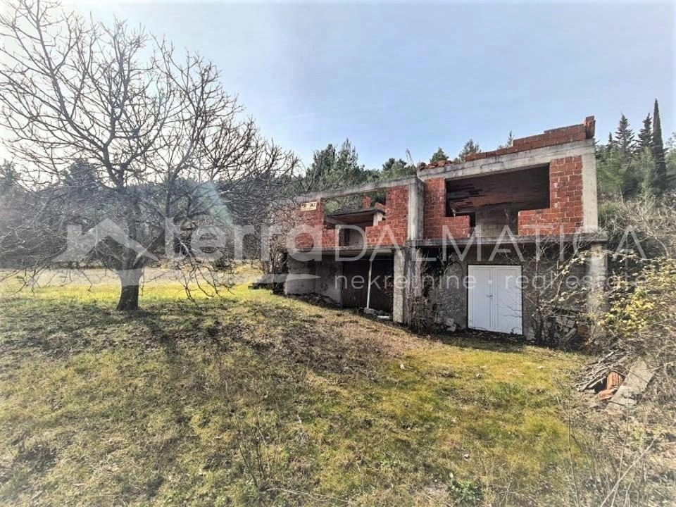 Gebiet Skradin - unfertiges Haus zu verkaufen