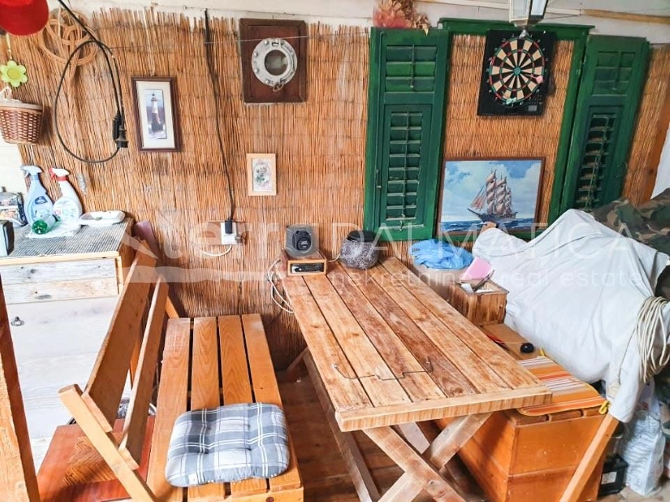 Podsolarsko, Šibenik - Eine attraktive Wohnung mit Garten zum Verkauf