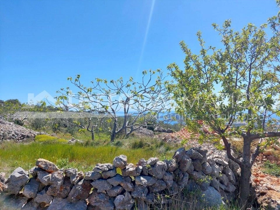 Rogoznica, Umgebung - Grundstück mit Baugenehmigung für drei Gebäude mit Blick auf Italien