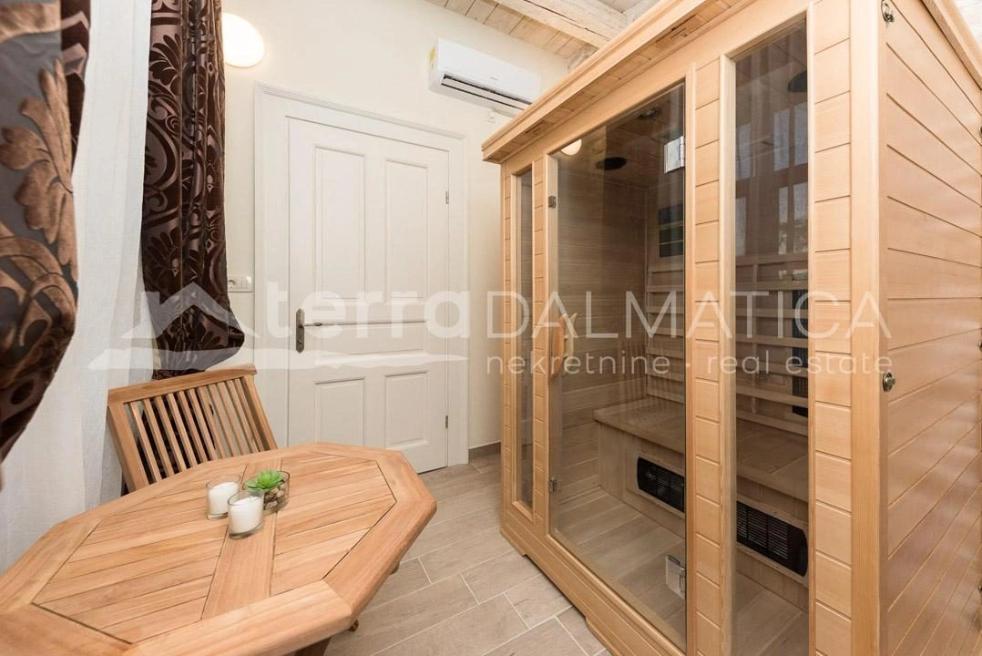 Umgebung von Skradin, schöne stilvoll eingerichtete Villa mit Pool