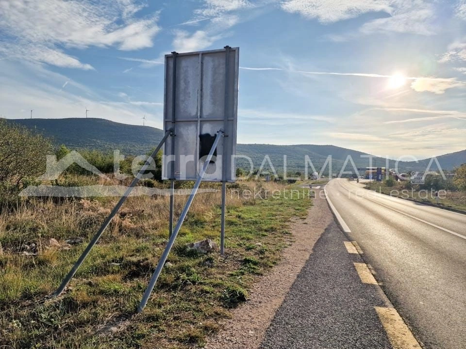 Umgebung von Sibenik, Tromilja, Baugrundstück von 2000 m2