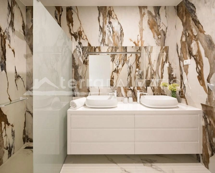 Umgebung von Rogoznica, luxuriöse Villa mit herrlichem Meerblick