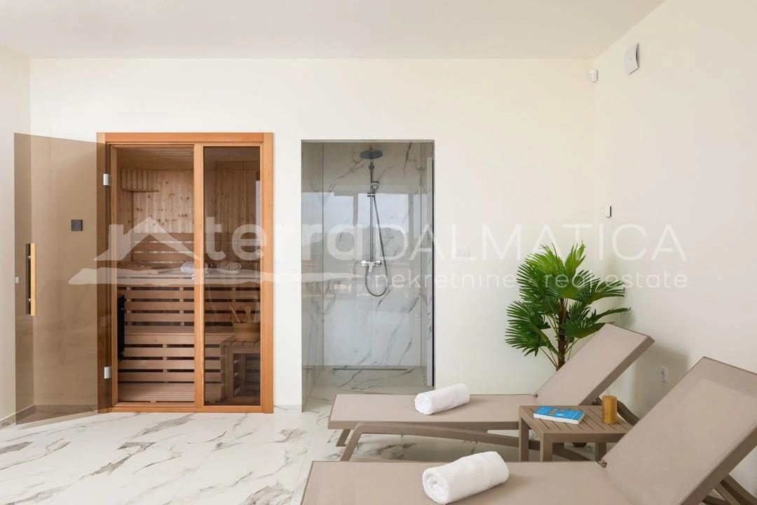 Umgebung von Rogoznica, luxuriöse Villa mit herrlichem Meerblick