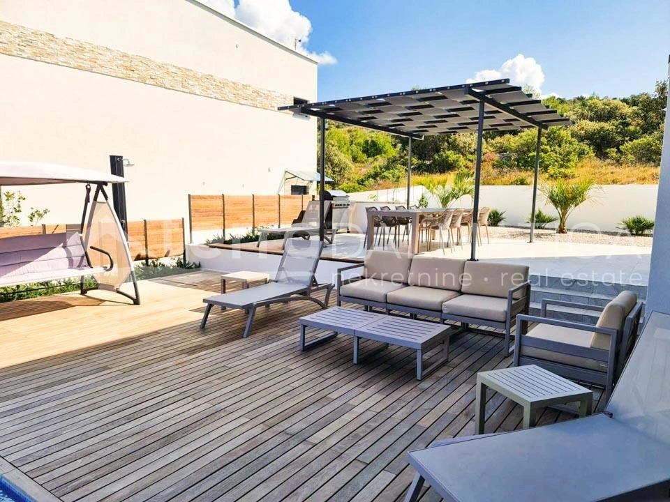 Umgebung von Rogoznica, luxuriöse Villa mit herrlichem Meerblick