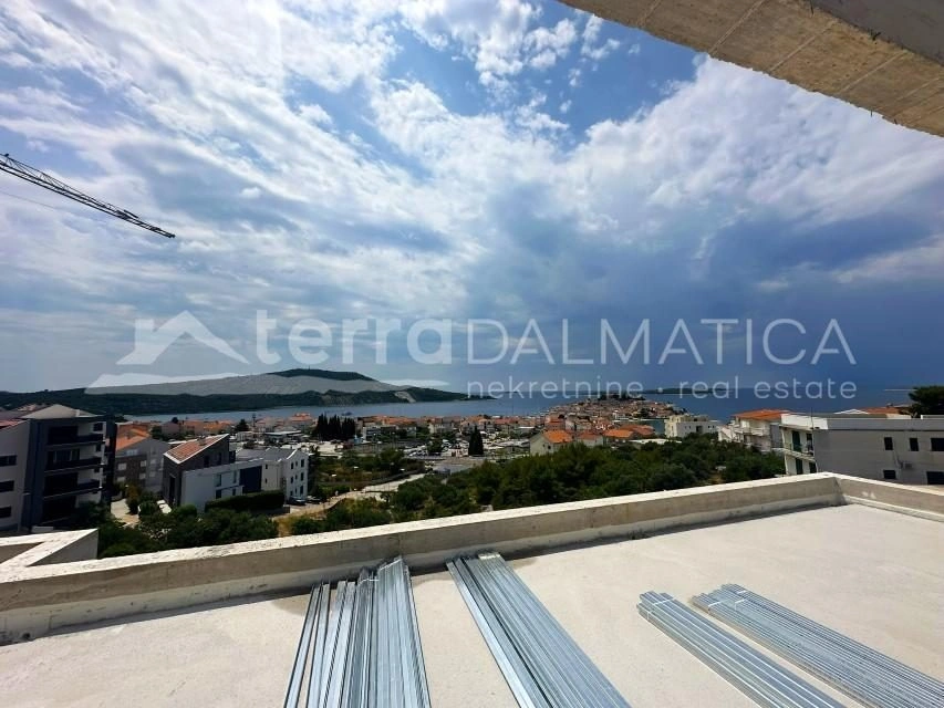 Primosten, exklusives Penthouse mit Sauna und Whirlpool