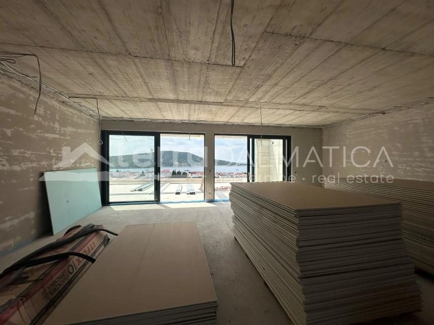 Primosten, exklusives Penthouse mit Sauna und Whirlpool