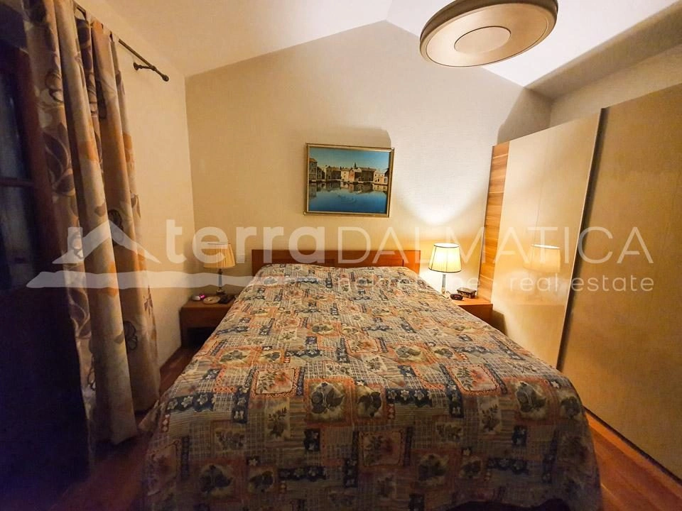 Rogoznica, ein Steingut in Meeresnähe