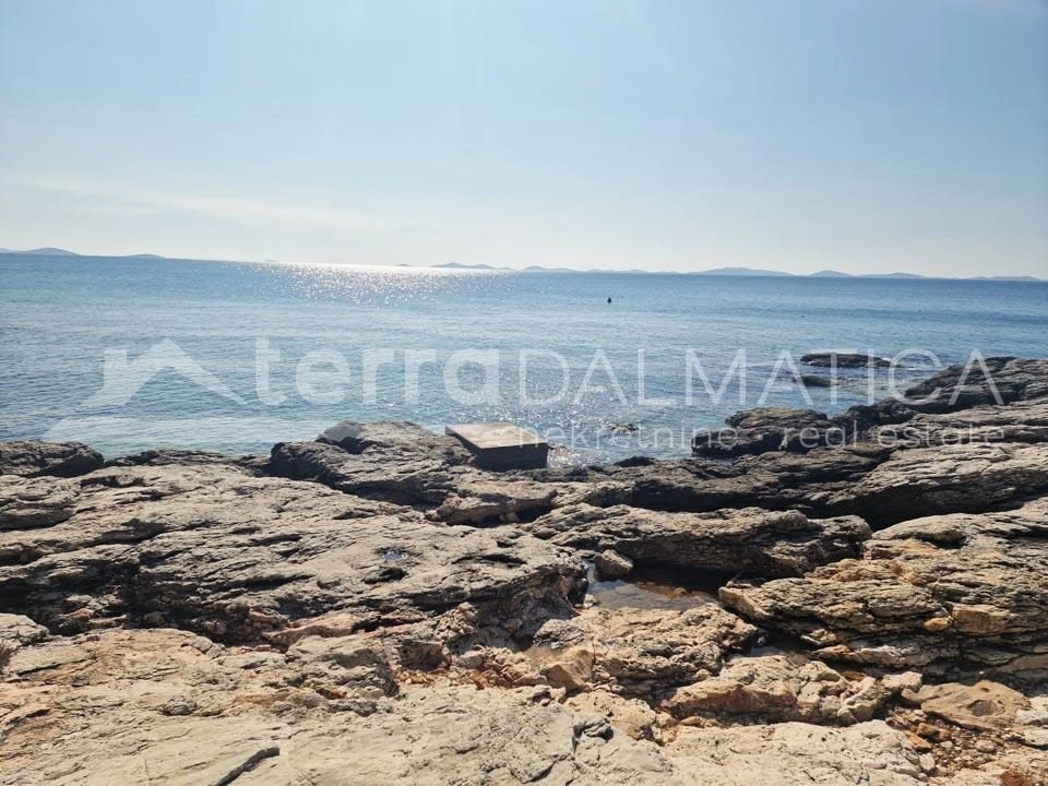 Murter, Bauland mit Genehmigung zum Bau einer Villa