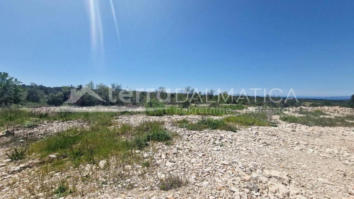 Umgebung von Primosten, wunderschönes abgelegenes Land