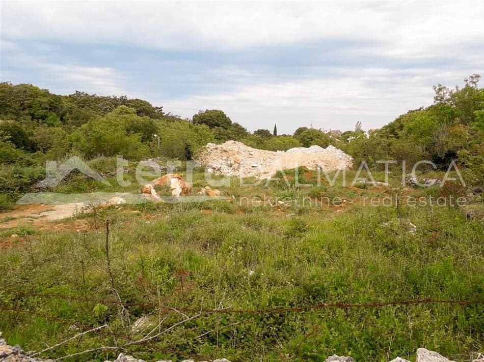 Zlarin, Baugrundstück in ruhiger Lage