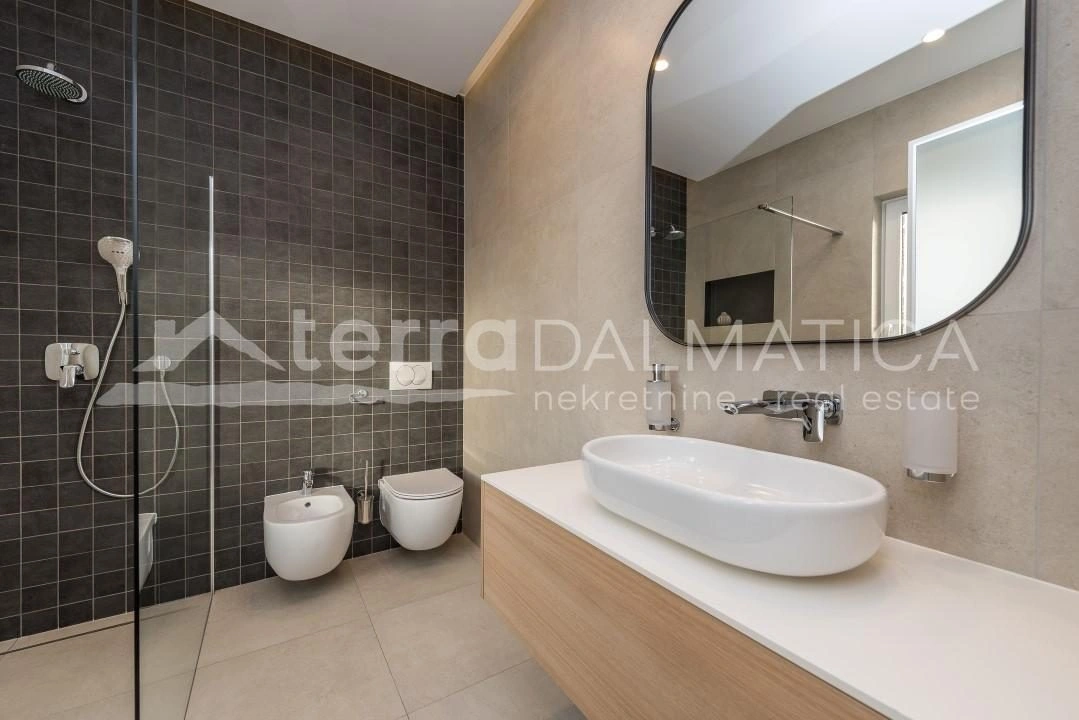 Zadar – Kroatien, Spektakuläre Villa mit großem Pool im Herzen der Adria