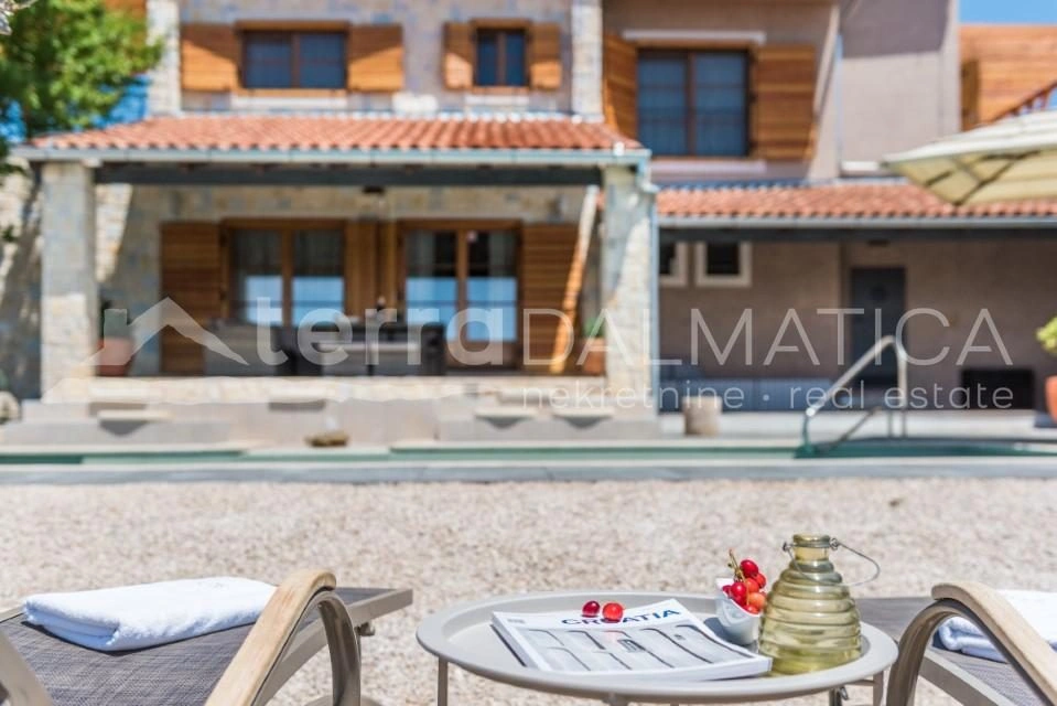 Steinvilla – eine einzigartige Lage an der Adria