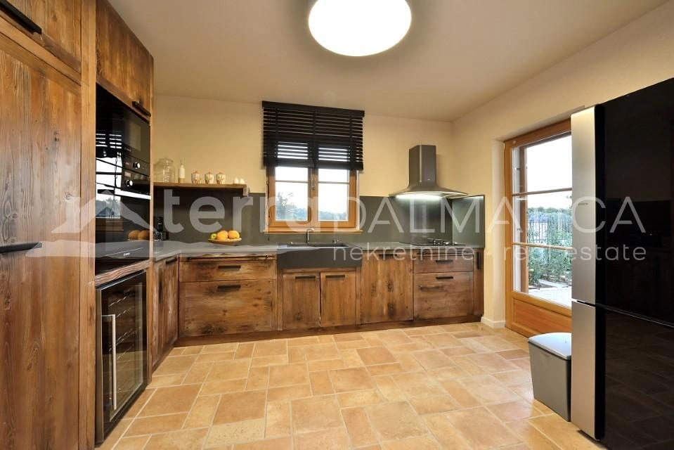 Steinvilla – eine einzigartige Lage an der Adria