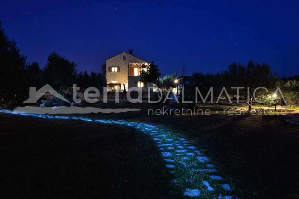 Steinvilla – eine einzigartige Lage an der Adria