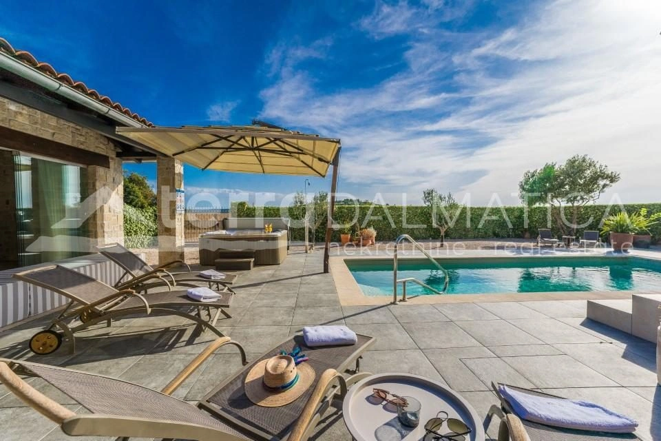 Steinvilla – eine einzigartige Lage an der Adria