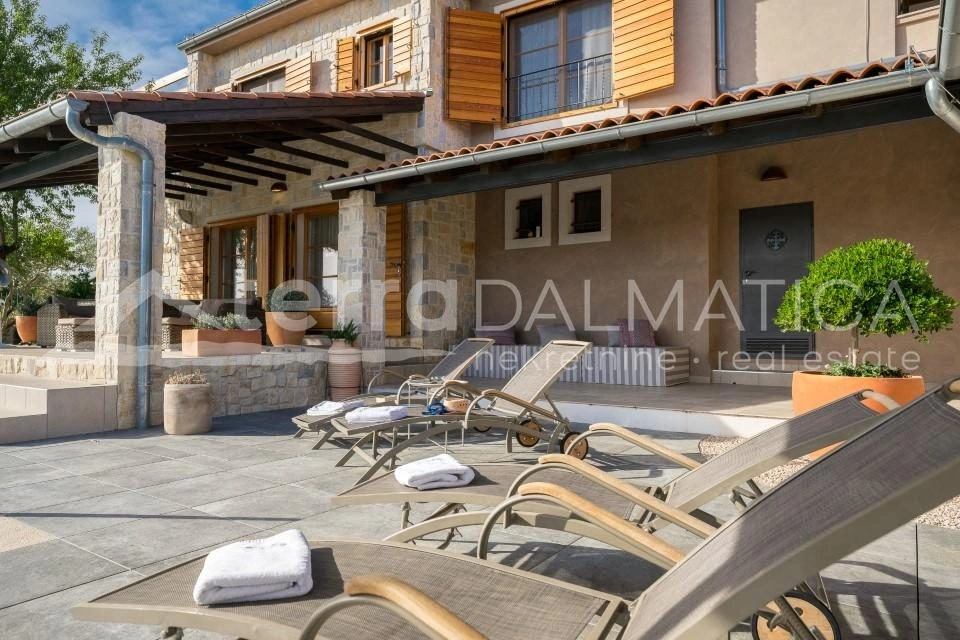 Steinvilla – eine einzigartige Lage an der Adria