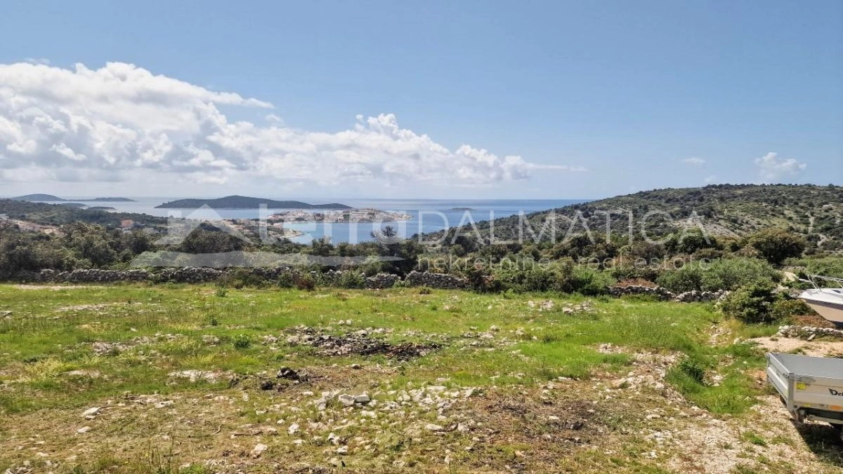 Umgebung von Rogoznica, ausgezeichnetes Grundstück mit Aussicht